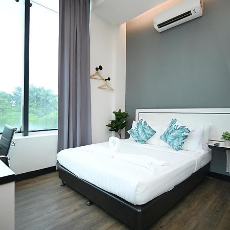 Swing & Pillows - Kota Kemuning Selangor Shah Alam Exterior foto